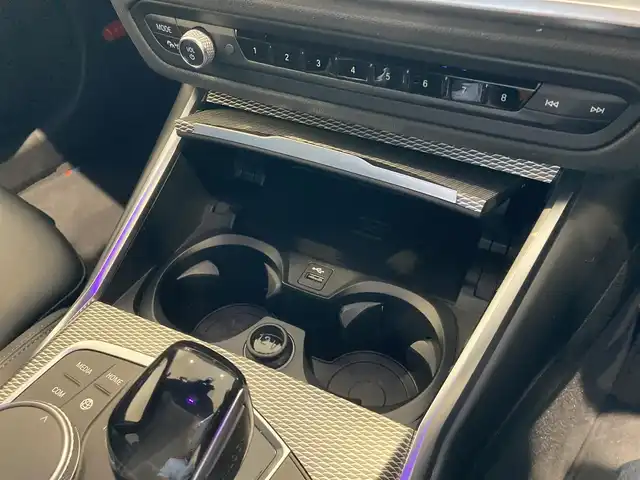 ＢＭＷ ３３０ｉ Mスポーツ 熊本県 2019(令1)年 2.6万km サファイアブラックP 純正ナビ/Bluetooth/USB/純正19インチアルミホイール/ハーフレザーシート/スマートキー/プッシュスタート/ETC/前席パワーシート/シートヒーター/ワイヤレス充電/インテリジェントセーフティ/ACC/LEDヘッドライト/フォグライト/パワーバックドア