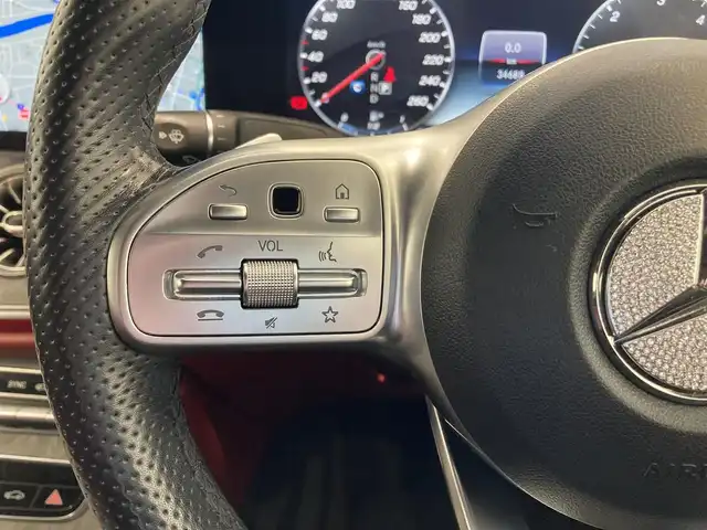 メルセデス・ベンツ ＣＬＳ２２０ｄ スポーツ エクスクルーシブPKG 熊本県 2019(令1)年 3.5万km ダイヤモンドホワイト ・スマートキー/・プッシュスタート/・サンルーフ/・インテリジェントライトシステム/・道路標識アシスト/・アクティブブレーキアシスト/・レーンチェンジアシスト/・アテンションアシスト/・ブラインドスポットモニター/・アクティブステアリングアシスト/・クルーズコントロール(追従式)/・赤/黒革シート/・前席パワーシート/・全席シートヒーター/・前席エアシート/・純正メモリナビ/　【Bluetooth・USB・AppleCarPlay・AndroidAuto】/・Burmesterサウンドシステム/・フルセグTV/・全方位カメラ/・ETC2.0/・ヘッドアップディスプレイ/・パワートランク/・LEDヘッドランプ/・純正マット