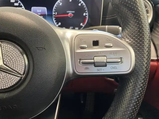 メルセデス・ベンツ ＣＬＳ２２０ｄ スポーツ エクスクルーシブPKG 熊本県 2019(令1)年 3.5万km ダイヤモンドホワイト ・スマートキー/・プッシュスタート/・サンルーフ/・インテリジェントライトシステム/・道路標識アシスト/・アクティブブレーキアシスト/・レーンチェンジアシスト/・アテンションアシスト/・ブラインドスポットモニター/・アクティブステアリングアシスト/・クルーズコントロール(追従式)/・赤/黒革シート/・前席パワーシート/・全席シートヒーター/・前席エアシート/・純正メモリナビ/　【Bluetooth・USB・AppleCarPlay・AndroidAuto】/・Burmesterサウンドシステム/・フルセグTV/・全方位カメラ/・ETC2.0/・ヘッドアップディスプレイ/・パワートランク/・LEDヘッドランプ/・純正マット