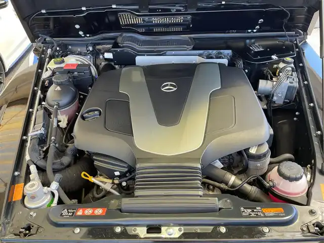 メルセデス・ベンツ ゲレンデヴァーゲン Ｇ３５０ｄ 神奈川県 2017(平29)年 3.6万km オブシディアンブラックM ラグジュアリーパッケージ/サンルーフ/黒革シート/harman/kardon/AMG20インチAW/AMGグリル/純正メモリーナビ・地デジTV/純正CD/DVD/SD/USB/BT再生/バックモニター/ETC(DSRC)/前席パワーシート/全席シートヒーター/レーダークルーズコントロール/BSM/コーナーセンサー/HIDライト/LEDデイライト/前後ドライブレコーダー/パドルシフト/アイドリングストップ/ステアリングスイッチ/キーレス×2/H30/R1/2/6年ディーラー整備記録/保証書・取説あり