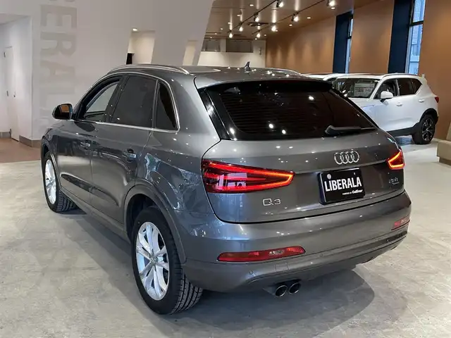 アウディ Ｑ３ 2．0 TFSI クワトロ 211PS 道央・札幌 2013(平25)年 5.5万km モンスーングレーメタリック 茶革シート/シートヒーター/前席パワーシート/純正HDDナビ/　・フルセグTV/　・CD/DVD/　・Bluetooth/バックカメラ/コーナーセンサー/HIDヘッドライト/オートライト/ETC/社外ドライブレコーダー/取扱説明書/保証書/スペアキー