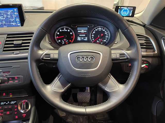 アウディ Ｑ３ 2．0 TFSI クワトロ 211PS 道央・札幌 2013(平25)年 5.5万km モンスーングレーメタリック 茶革シート/シートヒーター/前席パワーシート/純正HDDナビ/　・フルセグTV/　・CD/DVD/　・Bluetooth/バックカメラ/コーナーセンサー/HIDヘッドライト/オートライト/ETC/社外ドライブレコーダー/取扱説明書/保証書/スペアキー