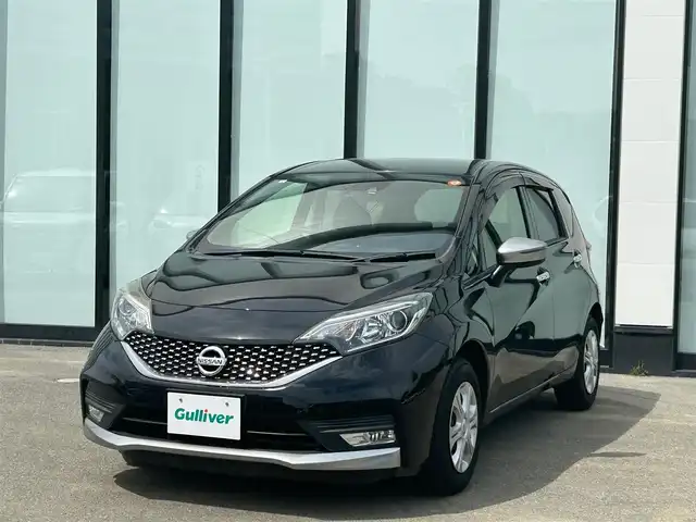 日産 ノート X モード・プレミア 大阪府 2017(平29)年 4.8万km スーパーブラック 純正ナビ/   フルセグTV/CD/DVD/Bluetooth/バックモニター/衝突軽減ブレーキ/横滑り防止装置/社外エアロ/アイドリングストップ/レーンキープアシスト/ステアリングスイッチ/ドライブレコーダー/純正フロアマット/プッシュスタート/スマートキー/ＥＴＣ/ＬＥＤ