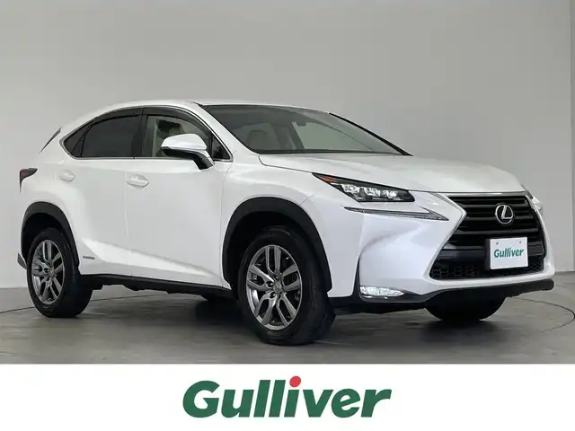レクサス ＮＸ 300h Iパッケージ 埼玉県 2015(平27)年 5.3万km ソニッククォーツ 純正ナビ／フルセグ／ＤＶＤ／ＣＤ／ＢＴ/バック・サイドカメラ/ビルトインＥＴＣ/ドライブレコーダー/前席パワーシート/（メモリー機能付き）/シートヒーター/ＬＥＤヘットライト/プッシュエンジンスタート/純正18インチアルミ/クルーズコントロール/電動パーキングブレーキ/フロアマット
