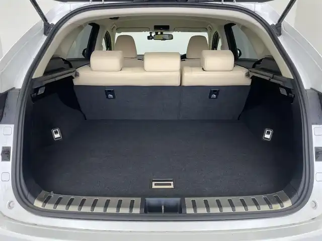 レクサス ＮＸ 300h Iパッケージ 埼玉県 2015(平27)年 5.3万km ソニッククォーツ 純正ナビ／フルセグ／ＤＶＤ／ＣＤ／ＢＴ/バック・サイドカメラ/ビルトインＥＴＣ/ドライブレコーダー/前席パワーシート/（メモリー機能付き）/シートヒーター/ＬＥＤヘットライト/プッシュエンジンスタート/純正18インチアルミ/クルーズコントロール/電動パーキングブレーキ/フロアマット