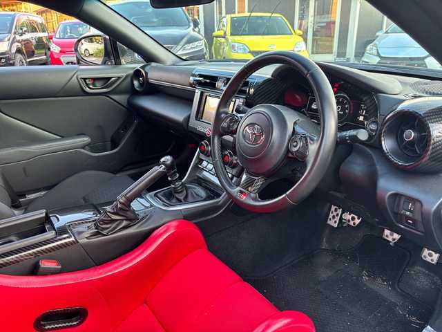 トヨタ ＧＲ８６ SZ 福岡県 2022(令4)年 4.8万km クリスタルホワイトパール オーディオ/（AM/FM/CD/DVD/AUX/Bluetooth）/横滑り防止/クルーズコントロール追従あり/社外アルミホイール/ETC/電格ミラー/プッシュスタート/保証書/取扱説明書