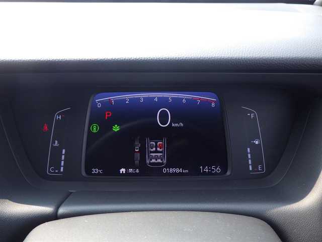 ホンダ フィット ホーム 千葉県 2020(令2)年 1.9万km プラチナホワイトパール ホンダセンシング/・衝突軽減ブレーキ（CMBS）/・車線維持支援システム（LKAS）/・アダプティブクルーズコントロール（ACC）/・後方誤発進抑制機能/・誤発進抑制機能/アイドリングストップ/純正SDナビ/地デジTV/【DVD/CD再生機能　Bluetooth接続】/バックカメラ/ドライブレコーダー（前後撮影）/ETC/LEDヘッドライト/ウインカーミラー/社外15インチアルミホイル/サイド/カーテンエアバッグ/Honda スマートキー