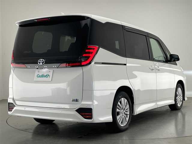 トヨタ ノア ハイブリッド S－G 福井県 2022(令4)年 3万km ホワイトパールクリスタルシャイン 純正１０．５型ディスプレイナビ/フルセグＴＶ/ミラキャスト/ＨＤＭＩポート/ＤＶＤデッキ/バックカメラ/両側パワースライドドア/衝突軽減/追従クルコン/コーナーセンサー/前後ドラレコ/ＥＴＣ２．０/ＴＶキャンセラー/ステアリングスイッチ/ワイパーデアイサー　