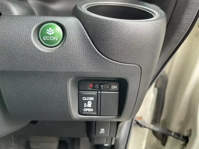 ホンダ Ｎ ＢＯＸ カスタム G Lパッケージ 福岡県 2012(平24)年 9.1万km プレミアムホワイトパール (株)IDOMが運営する【じしゃロン八幡西店】の自社ローン専用車両になります。こちらは現金またはオートローンご利用時の価格です。自社ローンご希望の方は別途その旨お申付け下さい/メモリナビ/【CD・DVD・TV】/純正フロアマット/純正リアスポイラー/純正アルミホイール/オートライト/フロントフォグランプ/片側パワースライドドア/ETC/バックカメラ/アイドリングストップ/オートエアコン/ステアリングスイッチ
