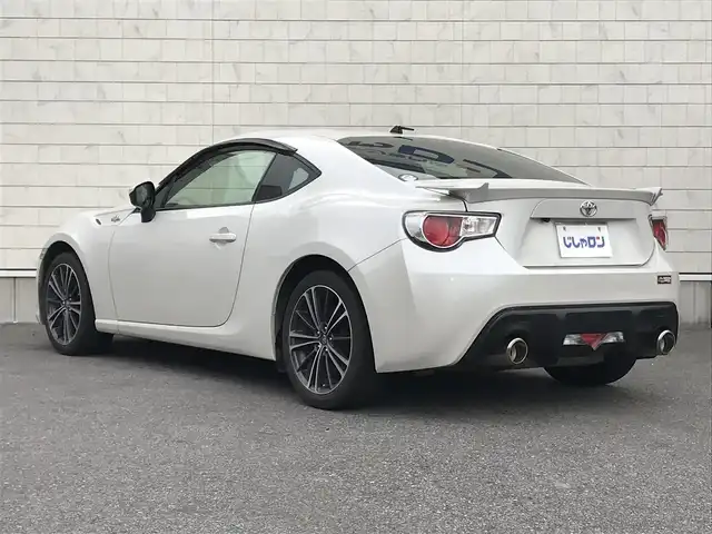 トヨタ ８６ GT リミテッド 栃木県 2014(平26)年 11.8万km サテンホワイトパール 株)IDOMが運営する【じしゃロン小山店】の自社ローン専用車両になります。こちらは現金またはオートローンご利用時の価格です。自社ローンご希望の方は別途その旨お申付け下さい/