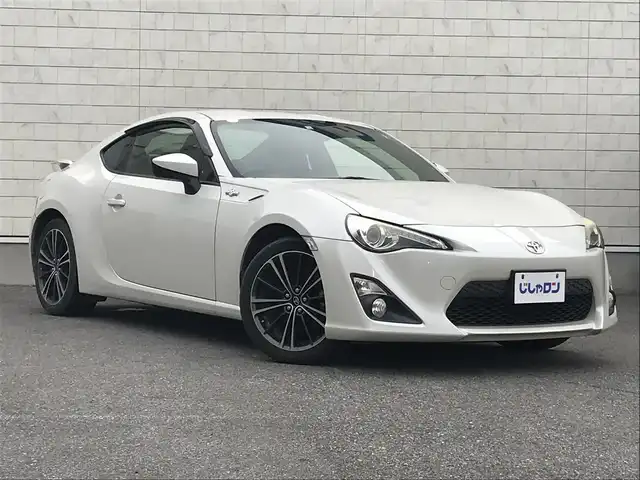 トヨタ ８６ GT リミテッド 栃木県 2014(平26)年 11.8万km サテンホワイトパール 株)IDOMが運営する【じしゃロン小山店】の自社ローン専用車両になります。こちらは現金またはオートローンご利用時の価格です。自社ローンご希望の方は別途その旨お申付け下さい/