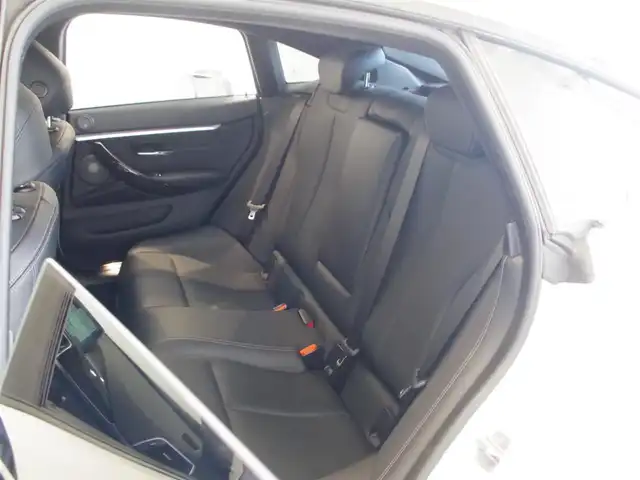 ＢＭＷ ４２０ｉ グランクーペ Mスポーツ 岐阜県 2018(平30)年 3.1万km アルピンホワイトⅢ アクティブクルーズコントロール/レーンチェンジウォーニング/レーンディパーチャーウォーニング（車線逸脱警告システム）/前車接近警告機能/衝突回避、被害軽減ブレーキ/パークディスタンスコントロール/アダプティブLEDヘッドライト/LEDフォグランプ/ｈａｒｍａｎ／ｋａｒｄｏｎサラウンドサウンドシステム　/レザーシート/メモリー付きパワーシート/シートヒーター　/電動リアゲート　/純正HDDナビゲーション/フルセグＴＶ　/DVD、CD再生/Bluetooth