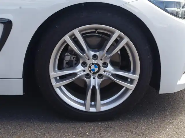 ＢＭＷ ４２０ｉ グランクーペ Mスポーツ 岐阜県 2018(平30)年 3.1万km アルピンホワイトⅢ アクティブクルーズコントロール/レーンチェンジウォーニング/レーンディパーチャーウォーニング（車線逸脱警告システム）/前車接近警告機能/衝突回避、被害軽減ブレーキ/パークディスタンスコントロール/アダプティブLEDヘッドライト/LEDフォグランプ/ｈａｒｍａｎ／ｋａｒｄｏｎサラウンドサウンドシステム　/レザーシート/メモリー付きパワーシート/シートヒーター　/電動リアゲート　/純正HDDナビゲーション/フルセグＴＶ　/DVD、CD再生/Bluetooth