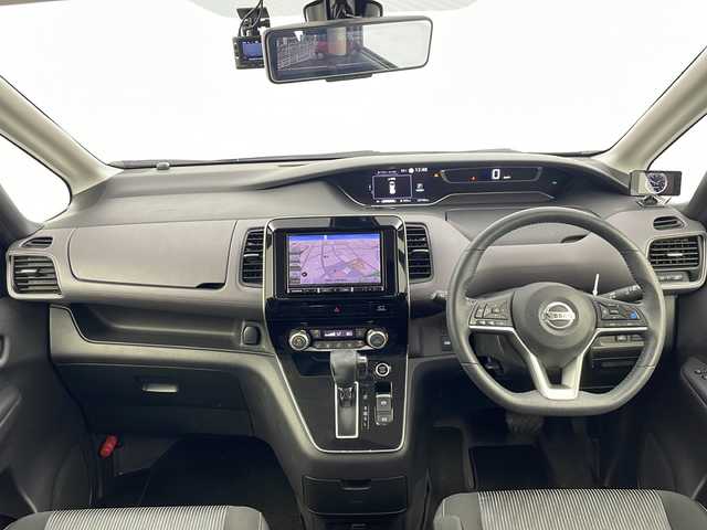日産 セレナ ハイウェイスター V 愛知県 2021(令3)年 7万km ダイヤモンドブラック 社外8インチナビ/・CD/DVD/・MSV/SD/・FM/AM/・フルセグTV/・Bluetooth/・Ipod/USB/HDMI/AUX/フリップダウンモニター/アラウンドビューモニター/デジタルインナーミラー/プロパイロット/インテリジェントエマージェンシーブレーキ/前方衝突予測警報/車線逸脱防止支援システム/車線逸脱警報/後側方衝突防止支援システム/後側車両検知警報/ふらつき警報/踏み間違い防止支援システム/標識認識システム/フロント＆バックソナー/両側パワースライドドア/LEDヘッドライト/ハイビームアシスト/ETC/純正アルミホイール