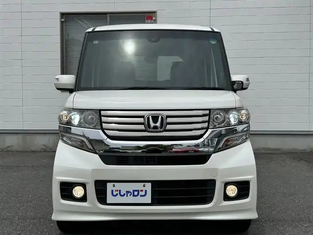 ホンダ Ｎ ＢＯＸ カスタム G 三重県 2014(平26)年 7.1万km プレミアムホワイトパール (株)IDOMが運営する【じしゃロン四日市店】の自社ローン専用車両になります。こちらは現金またはオートローンご利用時の価格です。自社ローンご希望の方は別途その旨お申付け下さい/社外SDナビ（CD/DVD/AM/FM）/エンジンスタートボタン/スマートキー/片側パワースライド/キセノンライト/ベンチシート