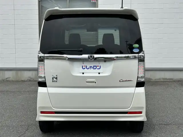 ホンダ Ｎ ＢＯＸ カスタム G 三重県 2014(平26)年 7.1万km プレミアムホワイトパール (株)IDOMが運営する【じしゃロン四日市店】の自社ローン専用車両になります。こちらは現金またはオートローンご利用時の価格です。自社ローンご希望の方は別途その旨お申付け下さい/社外SDナビ（CD/DVD/AM/FM）/エンジンスタートボタン/スマートキー/片側パワースライド/キセノンライト/ベンチシート
