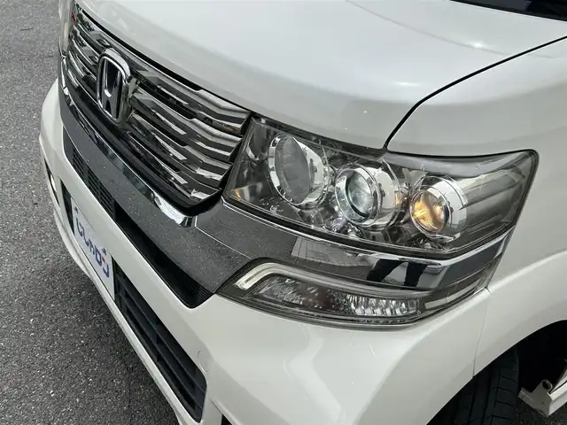 ホンダ Ｎ ＢＯＸ カスタム G 三重県 2014(平26)年 7.1万km プレミアムホワイトパール (株)IDOMが運営する【じしゃロン四日市店】の自社ローン専用車両になります。こちらは現金またはオートローンご利用時の価格です。自社ローンご希望の方は別途その旨お申付け下さい/社外SDナビ（CD/DVD/AM/FM）/エンジンスタートボタン/スマートキー/片側パワースライド/キセノンライト/ベンチシート