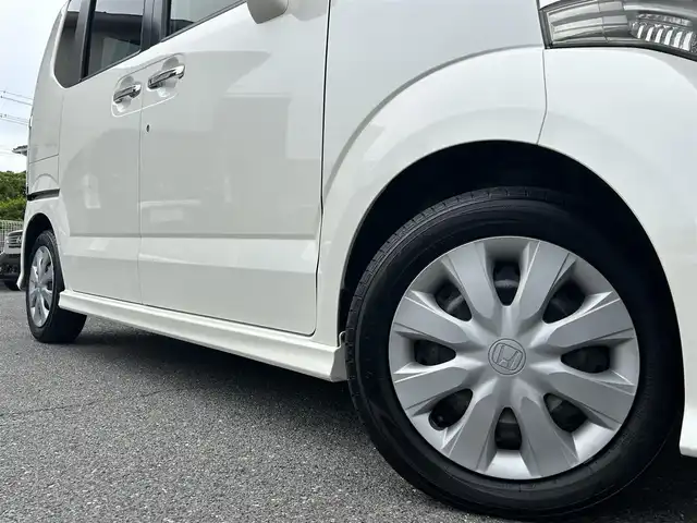 ホンダ Ｎ ＢＯＸ カスタム G 三重県 2014(平26)年 7.1万km プレミアムホワイトパール (株)IDOMが運営する【じしゃロン四日市店】の自社ローン専用車両になります。こちらは現金またはオートローンご利用時の価格です。自社ローンご希望の方は別途その旨お申付け下さい/社外SDナビ（CD/DVD/AM/FM）/エンジンスタートボタン/スマートキー/片側パワースライド/キセノンライト/ベンチシート