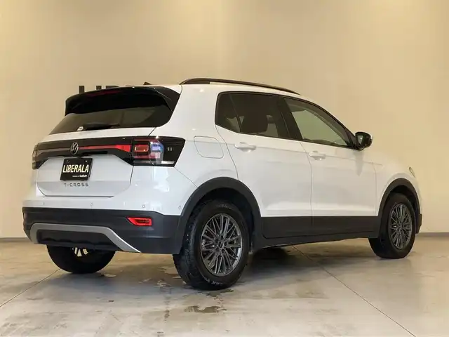 フォルクスワーゲン ＶＷ Ｔ－クロス 熊本県 2023(令5)年 3.7万km 白 純正ナビ/バックカメラ/コーナーセンサー/AppleCarPlay/androidauto/USB/Bluetooth/ブラインドスポットモニター/アダプティブクルーズコントロール/レーンキープアシスト/オールインセーフティ/Discover Proパッケージ/疲労検知システム/社外アルミホイール/LEDヘッドライト/LEDフォグライト/ETC2.0