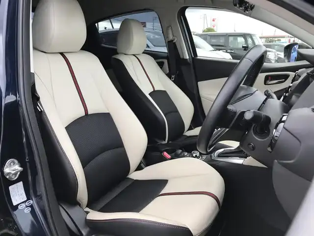 マツダ デミオ XD ツーリング Lパッケージ 鳥取県 2016(平28)年 8.1万km ディープクリスタルブルーマイカ ４WD/ディーゼルターボ/純正ナビ/TV/DVD/CD/BT/USB/バックカメラ・ETC/前後ドライブレコーダー/レザーシート/前席シートヒーター/衝突被害軽減ブレーキ/レーンキープアシスト/ヘッドアップディスプレイ/デジタルインナーミラー/LEDヘットライト/純正１６インチアルミホイール/プッシュエンジンスタート/フロアマット/ドアバイザー/スペアキー