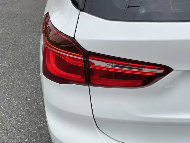 ＢＭＷ Ｘ１ xDrive 20i Xライン 山形県 2016(平28)年 4.4万km アルピンホワイトⅢ 禁煙車/４WD/純正ナビ/FM/AM/DVD/Bluetooth/インテリジェントセーフティ/コンフォートアクセス/マニュアルモード付ＡＴ/レーンキープアシスト/追従式クルーズコントロール/ヘッドアップディスプレイ/コンフォートＰＫＧ/前後ドライブレコーダー/横滑り防止装置/盗難防止装置/ルーフレール/オートライト/フォグランプ/プッシュスタート/ダブルエアバックサイド/前後コーナーセンサー/ETC/バックカメラ/取扱説明書