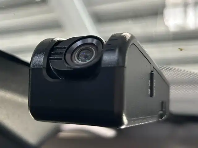 トヨタ アクア S スタイルブラック 静岡県 2018(平30)年 6.8万km ホワイトパールクリスタルシャイン 純正SDナビ/・ワンセグ/CD/Bluetooth/バックカメラ/前方ドライブレコーダー/ETC/ステアリングスイッチ/オートライト/シートヒーターD/N/スマートキー/・プッシュスタート/ウインカーミラー/純正フロアマット/ドアバイザー