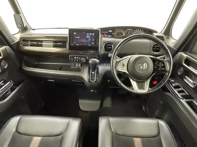 ホンダ Ｎ ＢＯＸ カスタム G EX ターボ ホンダセンシング 熊本県 2017(平29)年 5.1万km プレミアムホワイトパールⅡ 社外７インチディスプレイオーディオ（CD・DVD・BT・USB）　/バックカメラ　/ビルトインＥＴＣ　/両側パワースライドドア　/クルーズコントロール　/後ろのみクリアランスソナー　/衝突軽減ブレーキ　/レーンキープアシスト　/横滑り防止/アイドリングストップ/ハーフレザーシート/純正フロアマット/純正１５インチAW/オートライト/LEDヘッドライト/フォグライト/スマートキー/プッシュスタート/スペアキー1本