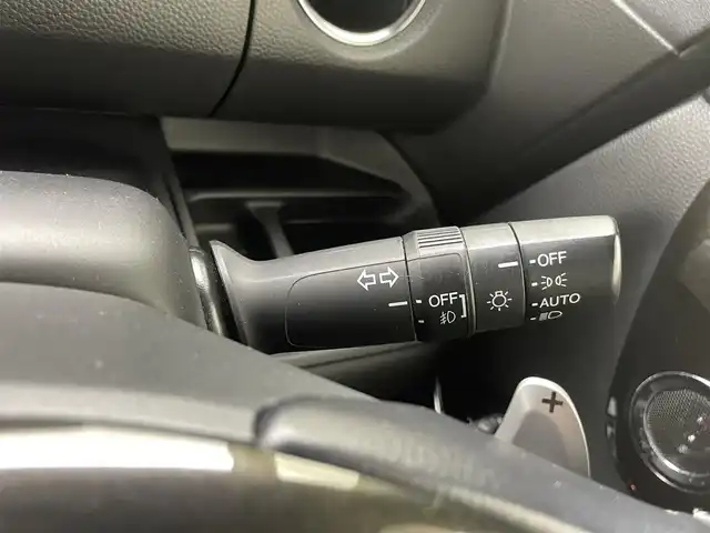 ホンダ Ｎ ＢＯＸ カスタム G EX ターボ ホンダセンシング 熊本県 2017(平29)年 5.1万km プレミアムホワイトパールⅡ 社外７インチディスプレイオーディオ（CD・DVD・BT・USB）　/バックカメラ　/ビルトインＥＴＣ　/両側パワースライドドア　/クルーズコントロール　/後ろのみクリアランスソナー　/衝突軽減ブレーキ　/レーンキープアシスト　/横滑り防止/アイドリングストップ/ハーフレザーシート/純正フロアマット/純正１５インチAW/オートライト/LEDヘッドライト/フォグライト/スマートキー/プッシュスタート/スペアキー1本