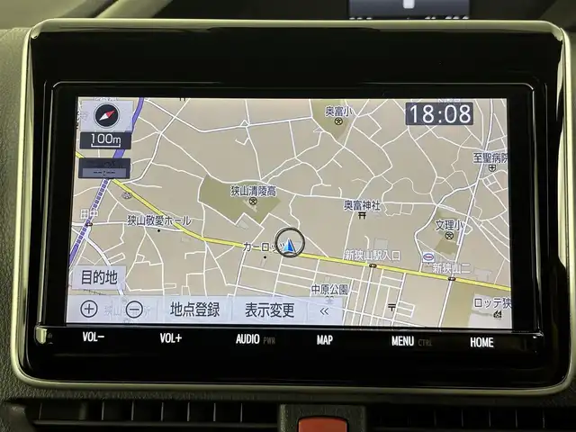 トヨタ ヴォクシー ZS 煌 埼玉県 2018(平30)年 7.3万km ホワイトパールクリスタルシャイン 純正ナビ（Bluetooth/CD/DVD/AM/FM）/フルセグTV/バックカメラ/クルーズコントロール/横滑り防止装置/レーンキープアシスト/盗難防止装置/プリクラッシュセーフティ/LEDヘッドライト/ETC/両側パワースライドドア/ドライブレコーダー/スマートキー