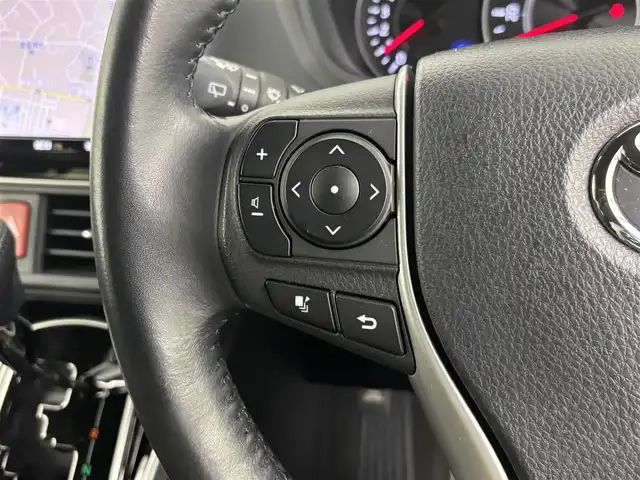 トヨタ ヴォクシー ZS 煌 埼玉県 2018(平30)年 7.3万km ホワイトパールクリスタルシャイン 純正ナビ（Bluetooth/CD/DVD/AM/FM）/フルセグTV/バックカメラ/クルーズコントロール/横滑り防止装置/レーンキープアシスト/盗難防止装置/プリクラッシュセーフティ/LEDヘッドライト/ETC/両側パワースライドドア/ドライブレコーダー/スマートキー