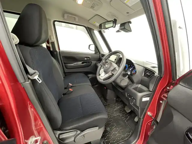 日産 ルークス ハイウェイスター X 熊本県 2020(令2)年 6.3万km スパークリングレッド/ブラック 禁煙車　/純正ナビ（ＣＤ・ＤＶＤ・フルセグ・ＢＴ・ＳＤ）/全周囲カメラ　/純正ナビ連動前方ドライブレコーダー　/ＥＴＣ　/左側パワースライド/前後クリアランスソナー　/衝突軽減ブレーキ　/横滑り防止　/アイドリングストップ　/純正フロアマット/純正１４インチAW/オートライト/LEDヘッドライト/フォグライト/スマートキー/プッシュスタート