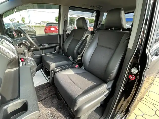 ホンダ ステップワゴン スパーダ Z クールスピリット 宮崎県 2012(平24)年 6.8万km プレミアムスパークルブラックパール 純正ナビ(VXM-122VF)/フルセグTV/Bluetooth/DVD/CD/FMAM/両側パワースライドドア/キセノンヘッドライト/17インチ純正アルミ/オートライト/横滑り防止装置/クルーズコントロール(追従なし)/アイドリングストップ