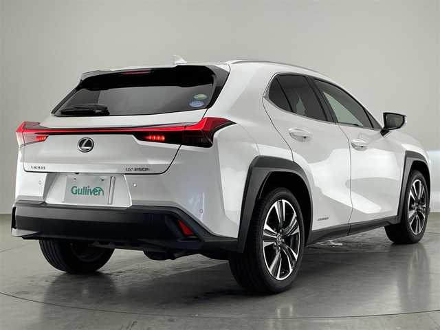レクサス ＵＸ 250h バージョンL 愛知県 2020(令2)年 5.1万km ソニッククォーツ 純正ナビ　フルセグＴＶ　全方位カメラ　ムーンルーフ　白革　シートヒーター　エアシート　パワーバックドア　ＢＳＭ　ＨＵＤ　ルーフレール　衝突軽減　追従クルコン　三眼ＬＥＤオートライト　ワイヤレス充電　ハンドルヒーター　ETC２．０　レクサスセーフティシステム　メモリシート　禁煙車