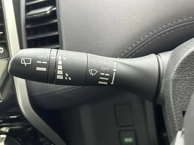 日産 セレナ ハイウェイスター V 岡山県 2022(令4)年 2.3万km ブリリアントホワイトパール オートブレーキホールド/純正フロアマット/ビルトインETC/オートハイビーム/横滑り防止/フルセグTV /全方位カメラ/純正ナビ/禁煙車/デジタルインナーミラー/プロパイロット