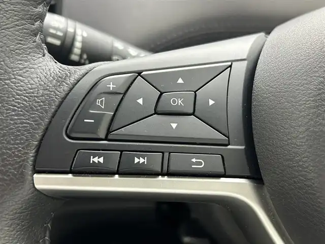 日産 セレナ ハイウェイスター V 岡山県 2022(令4)年 2.3万km ブリリアントホワイトパール オートブレーキホールド/純正フロアマット/ビルトインETC/オートハイビーム/横滑り防止/フルセグTV /全方位カメラ/純正ナビ/禁煙車/デジタルインナーミラー/プロパイロット