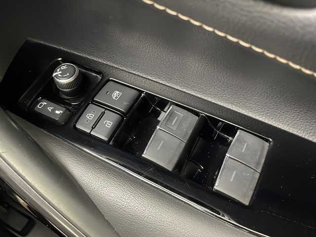 トヨタ カローラツーリング ハイブリッド ダブルバイビー 千葉県 2020(令2)年 5.3万km ホワイトパールクリスタルシャイン セーフティセンス/・プリクラッシュセーフティ/・レーンとレーシングアシスト/・レーダークルーズコントロール/・オートマチックハイビーム/・標識検知機能/純正9インチディスプレイ/フルセグTV/Bluetooth接続/ブラインドスポットモニター/ステアリングヒーター/AC100V電源/ヘッドライトレベライザー/ビルトインETC/スマートキー/LEDヘッドライト