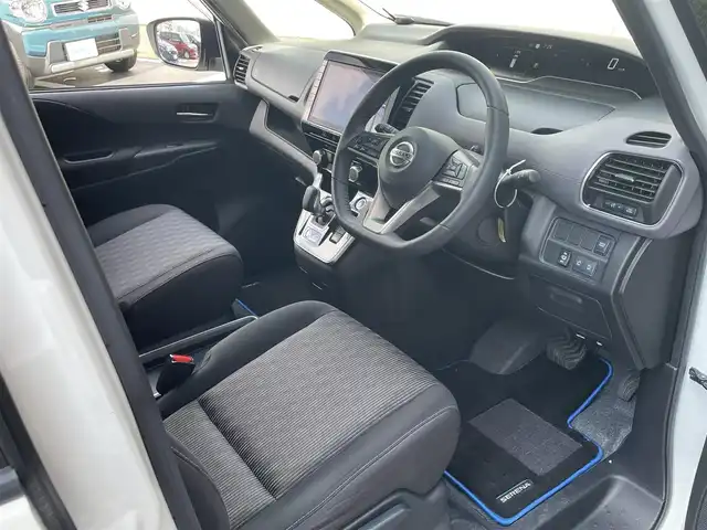 日産 セレナ e－パワー ハイウェイスター V 広島県 2021(令3)年 6.7万km ブリリアントホワイトパール 禁煙車/セーフティパックA/エマージェンシーブレーキ/車線逸脱警報/ハイビームアシスト/プロパイロット/インテリジェントルームミラー/純正10型ナビ/・フルセグ/CD/DVD/Blu-ray/Bluetooth/・SD/REC/USB/アラウンドビューモニター/純正フリップダウンモニター/革巻きステアリング/ステアリングスイッチ/LEDヘッドライト/フォグランプ/オートデュアルエアコン/リヤヒーターダクト  /純正ドアバイザー/純正ドライブレコーダー（DJ4-D）/OP純正16インチアルミホイール/W+サイド+カーテンエアバック