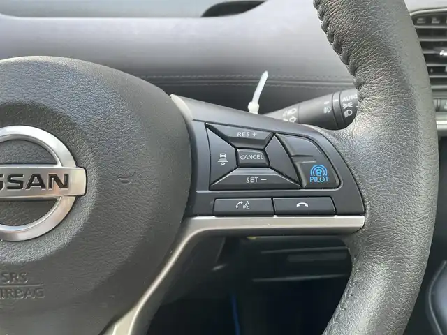 日産 セレナ e－パワー ハイウェイスター V 広島県 2021(令3)年 6.7万km ブリリアントホワイトパール 禁煙車/セーフティパックA/エマージェンシーブレーキ/車線逸脱警報/ハイビームアシスト/プロパイロット/インテリジェントルームミラー/純正10型ナビ/・フルセグ/CD/DVD/Blu-ray/Bluetooth/・SD/REC/USB/アラウンドビューモニター/純正フリップダウンモニター/革巻きステアリング/ステアリングスイッチ/LEDヘッドライト/フォグランプ/オートデュアルエアコン/リヤヒーターダクト  /純正ドアバイザー/純正ドライブレコーダー（DJ4-D）/OP純正16インチアルミホイール/W+サイド+カーテンエアバック