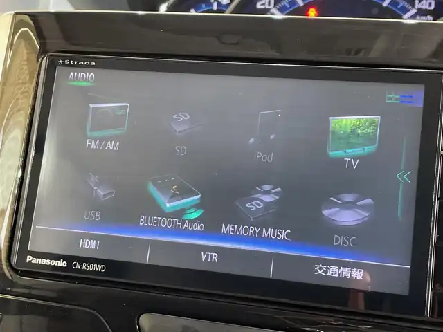 ダイハツ タント カスタム X トップED SA 岩手県 2015(平27)年 6.4万km パールホワイトⅢ ４WD/社外ナビ（Bluetooth CD DVD USB フルセグ）/衝突被害軽減ブレーキ/片側パワースライドドア/スマートアシスト/バックカメラ/アイドリングストップ/誤発進抑制機能/ステアリングスイッチ/LEDヘッドライト/横滑り防止装置/純正１４インチアルミホイール/フォグランプ/オートエアコン/オートライト/ロールサンシェード/ベンチシート/ドアミラーウインカー