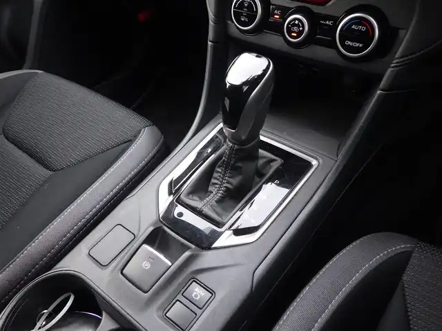 スバル インプレッサ スポーツ 1．6i－LアイサイトSスタイル 千葉県 2019(令1)年 4.9万km ダークブルーパール アイサイト/スバルリヤビークルディテクション/純正メモリーナビ/地デジTV/【DVD/CD再生機能　Bluetooth接続】/オートクルーズ/サイド/バックカメラ/ドライブレコーダー/革巻きステアリング/パドルシフト/ETC/LEDヘッドライト/フォグライト/ウインカーミラー/コーナーセンサー/純正16インチアルミホイル/サイド/カーテンエアバッグ/キーレスアクセス