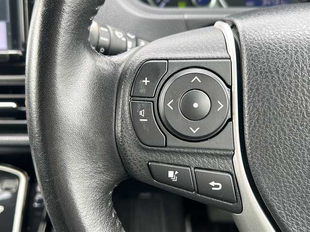 トヨタ ヴォクシー ZS 煌Ⅱ 三重県 2016(平28)年 3.5万km ブラック 純正ナビ/バックカメラ/両側パワースライドドア/ビルトインETC/スペアキー/LEDヘッドライト/オートハイビーム/LEDヘッドライト/純正フロアマット/レーンキープアシスト/衝突軽減ブレーキ/電動格納ミラー/禁煙車