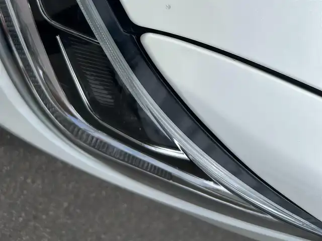 トヨタ クラウン ハイブリッド RS 岡山県 2018(平30)年 8.4万km ホワイトパールクリスタルシャイン 登録時走行距離83811km/純正ナビ/フルセグTV(AM.FM.CD.DVD.TV.BT)/バックカメラ/ETC2.0/ブラインドスポットモニター/ドライブレコーダー/シートヒーター/ステアリングヒーター/クリアランスソナー/衝突軽減ブレーキ/横滑り防止装置/レーダークルーズコントロール/レーンキープアシスト/オートライト/オートマチックハイビーム/アイドリングストップ/18インチ純正AW/純正フロアマット/D+N席パワーシート