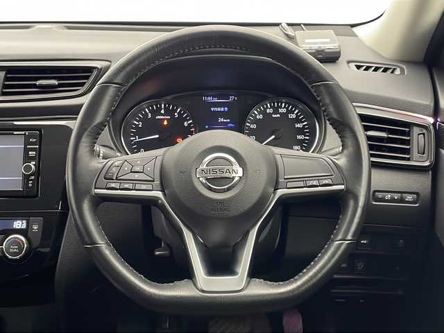 日産 エクストレイル 20X 宮崎県 2018(平30)年 6.6万km ブリリアントホワイトパール 禁煙車/パートタイム4WD/エマージェンシーブレーキ/純正ナビTV/（MM317D-W/CD/DVD/Bluetooth/フルセグTV)/純正ドライブレコーダー/純正ビルトインETC/純正LEDヘッドライト/純正フロアマット/アラウンドビューモニター/ダウンヒルアシストコントロール/レーンディパーチャーアラート/デジタルインナーミラー/クリアランスソナー/パワーバックドア/デュアルオートエアコン/カプロン撥水シート/本革巻ハンドル/ヒーテッドミラー/ウインカードアミラー/インテリジェントキー/プッシュエンジンスタート
