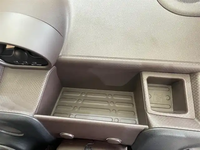 トヨタ スペイド F 岩手県 2014(平26)年 8.7万km ダークバイオレットマイカメタリック 4WD/片側パワースライドドア　/横滑り防止装置/寒冷地仕様/HIDヘッドランプ/純正フロアマットレス/パイオニアナビ/フルセグTV/ETC/バックカメラ/エンジンスターター/プッシュスタート/スペアキー/オートライト