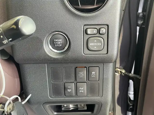 トヨタ スペイド F 岩手県 2014(平26)年 8.7万km ダークバイオレットマイカメタリック 4WD/片側パワースライドドア　/横滑り防止装置/寒冷地仕様/HIDヘッドランプ/純正フロアマットレス/パイオニアナビ/フルセグTV/ETC/バックカメラ/エンジンスターター/プッシュスタート/スペアキー/オートライト