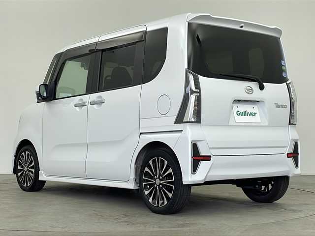 ダイハツ タント カスタム RS セレクション 鹿児島県 2020(令2)年 5.9万km シャイニングホワイトパール 純正9インチナビ/(フルセグTV/BT/CD/DVD/FM/AM)/パノラマモニター/衝突被害軽減システム/前方ドライブレコーダー/車線逸脱警報/レーダークルーズコントロール/ハーフレザーシート/両側パワースライドドア/横滑り防止装置/ビルトインETC/アイドリングストップ/LEDヘッドライト/LEDフォグランプ/オートライト/ウィンカーミラー/電動格納ミラー/純正15インチAW/シートヒーター/シートリフター/TVキャンセラー/プッシュスタート/スマートキー/純正フロアマット/ドアバイザー