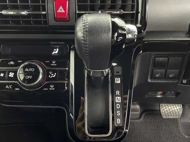 ダイハツ タント カスタム RS セレクション 鹿児島県 2020(令2)年 5.9万km シャイニングホワイトパール 純正9インチナビ/(フルセグTV/BT/CD/DVD/FM/AM)/パノラマモニター/衝突被害軽減システム/前方ドライブレコーダー/車線逸脱警報/レーダークルーズコントロール/ハーフレザーシート/両側パワースライドドア/横滑り防止装置/ビルトインETC/アイドリングストップ/LEDヘッドライト/LEDフォグランプ/オートライト/ウィンカーミラー/電動格納ミラー/純正15インチAW/シートヒーター/シートリフター/TVキャンセラー/プッシュスタート/スマートキー/純正フロアマット/ドアバイザー