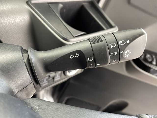 ダイハツ タント カスタム RS セレクション 鹿児島県 2020(令2)年 5.9万km シャイニングホワイトパール 純正9インチナビ/(フルセグTV/BT/CD/DVD/FM/AM)/パノラマモニター/衝突被害軽減システム/前方ドライブレコーダー/車線逸脱警報/レーダークルーズコントロール/ハーフレザーシート/両側パワースライドドア/横滑り防止装置/ビルトインETC/アイドリングストップ/LEDヘッドライト/LEDフォグランプ/オートライト/ウィンカーミラー/電動格納ミラー/純正15インチAW/シートヒーター/シートリフター/TVキャンセラー/プッシュスタート/スマートキー/純正フロアマット/ドアバイザー