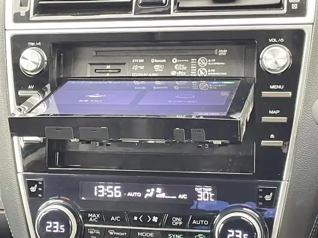 スバル アウトバック リミテッド 千葉県 2017(平29)年 7.3万km ワイルドネスグリーンM 純正８型ナビ（DIATONE SOUND）/（CD＆DVD＆AM＆FM＆Bluetooth＆フルセグTV）/アイサイト　/レーダークルーズコントロール/電動トランク　/パドルシフト　/Ｘ－ＭＯＤＥ　/ブラインドスポットモニター　/黒革シート　/シートヒーター　/ＥＴＣ　/自動防眩ルームミラー　/電動格納サイドミラー/前席パワーシート（運転席メモリー機能付き）/LEDヘッドライト/フォグランプ/前後コーナーセンサー/バックカメラ/フロントカメラ/サイドカメラ（左）/アイドリングストップ/ウィンカーミラー/ドアバイザー/プッシュスタート/ISOFIX/電動パーキングブレーキ/12Vシガーソケット/USBポート