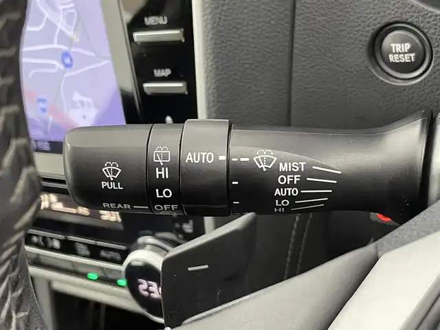 スバル アウトバック リミテッド 千葉県 2017(平29)年 7.3万km ワイルドネスグリーンM 純正８型ナビ（DIATONE SOUND）/（CD＆DVD＆AM＆FM＆Bluetooth＆フルセグTV）/アイサイト　/レーダークルーズコントロール/電動トランク　/パドルシフト　/Ｘ－ＭＯＤＥ　/ブラインドスポットモニター　/黒革シート　/シートヒーター　/ＥＴＣ　/自動防眩ルームミラー　/電動格納サイドミラー/前席パワーシート（運転席メモリー機能付き）/LEDヘッドライト/フォグランプ/前後コーナーセンサー/バックカメラ/フロントカメラ/サイドカメラ（左）/アイドリングストップ/ウィンカーミラー/ドアバイザー/プッシュスタート/ISOFIX/電動パーキングブレーキ/12Vシガーソケット/USBポート